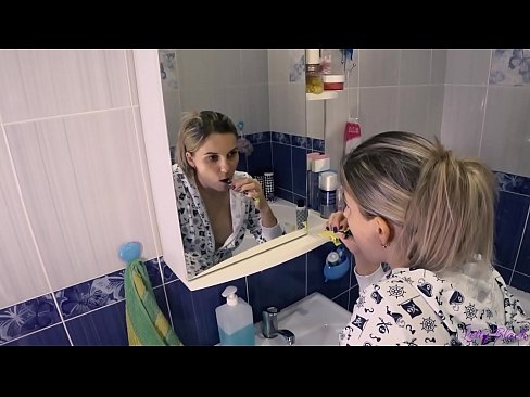 ❤️ פריצה עם צעירים בפיג'מה מסתיימים אוראלי בהצטיינות בתחת - לי שחור פורנו תוצרת בית ב-iw.fuckmymac.ru ️❤